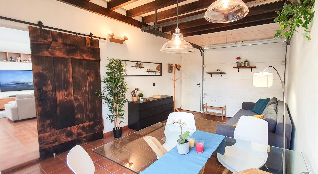 Oasis Desert - Holiday Home With Pool & Garden Near Corralejo And Lajares Екстериор снимка